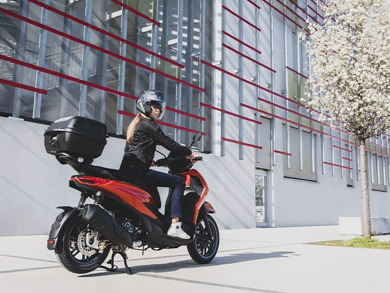 Los Mejores Accesorios para Motos: Equipos Esenciales para Mejorar Tu Experiencia en la Ruta