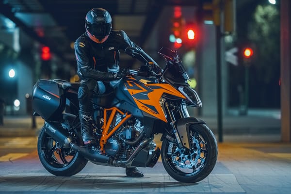 Motos deportivas vs touring