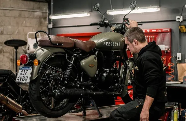 ¿Cuánto Cuesta Mantener una Moto en Argentina? Costos de Repuestos y Servicios